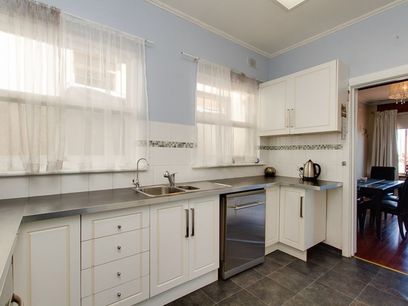 8 Ocean Boulevard, Seacliff Park SA 5049