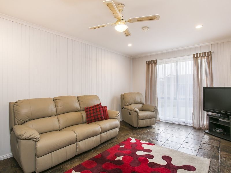 35 Arnold Drive, Mitchell Park SA 5043