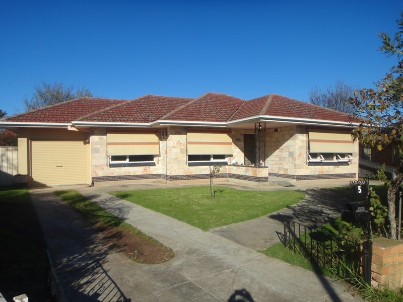 5 The Parkway, Sturt SA 5047
