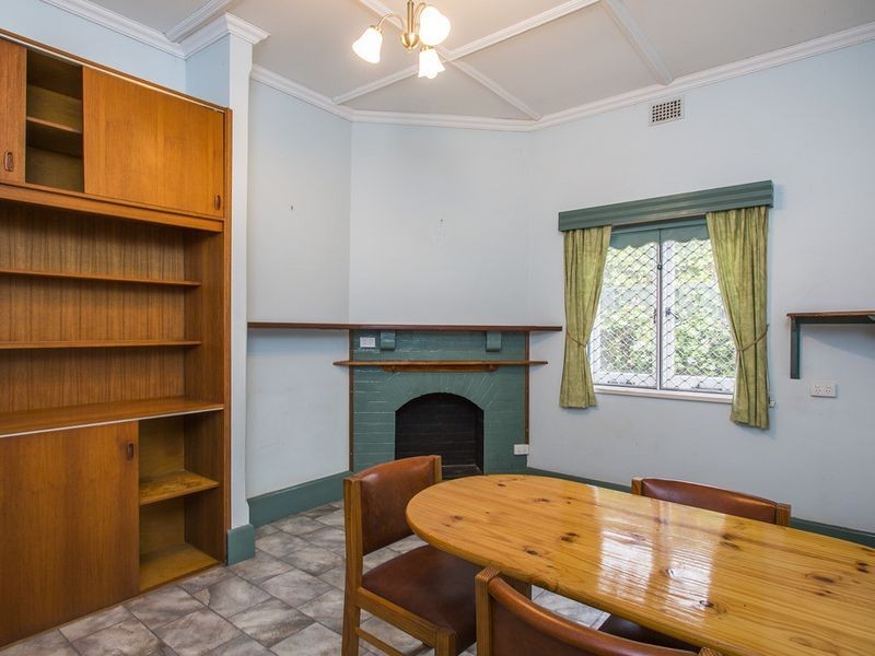 24 The Crescent, Brighton SA 5048