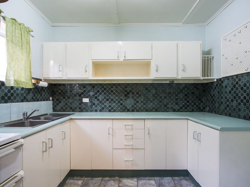 24 The Crescent, Brighton SA 5048