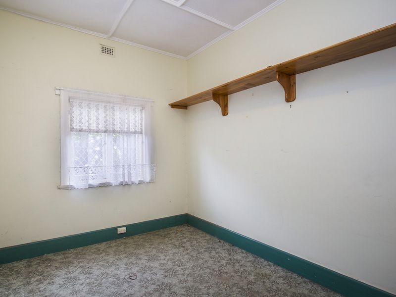 24 The Crescent, Brighton SA 5048