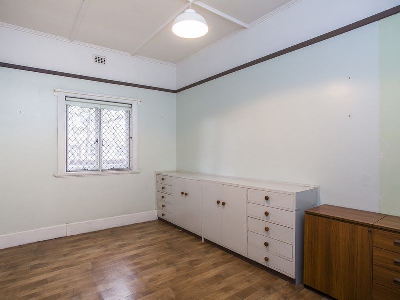 24 The Crescent, Brighton SA 5048