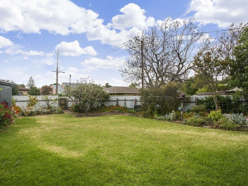 24 The Crescent, Brighton SA 5048