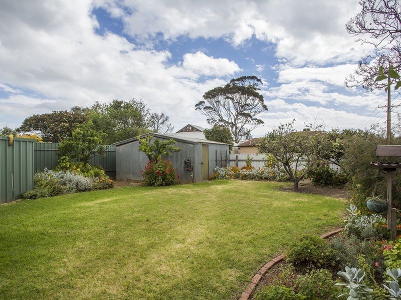 24 The Crescent, Brighton SA 5048