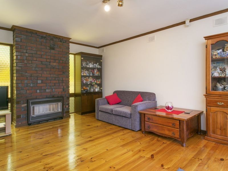 18 Greenview Drive, Grange SA 5022