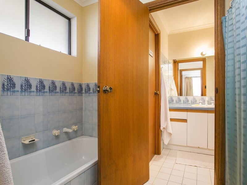 18 Nalimba street, Hallett Cove SA 5158