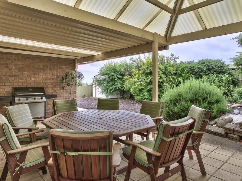 18 Nalimba street, Hallett Cove SA 5158
