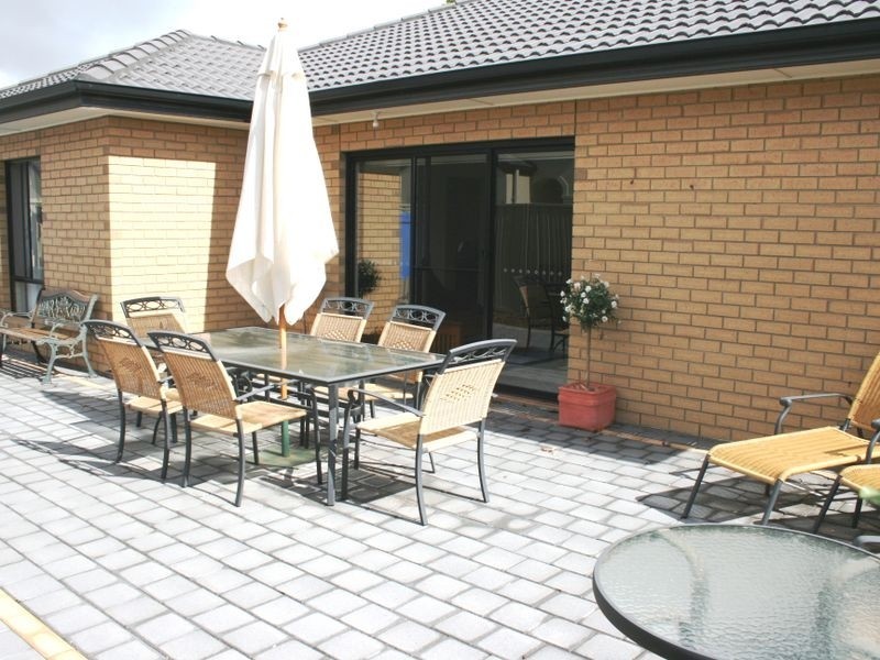 5 Third Avenue, Warradale SA 5046