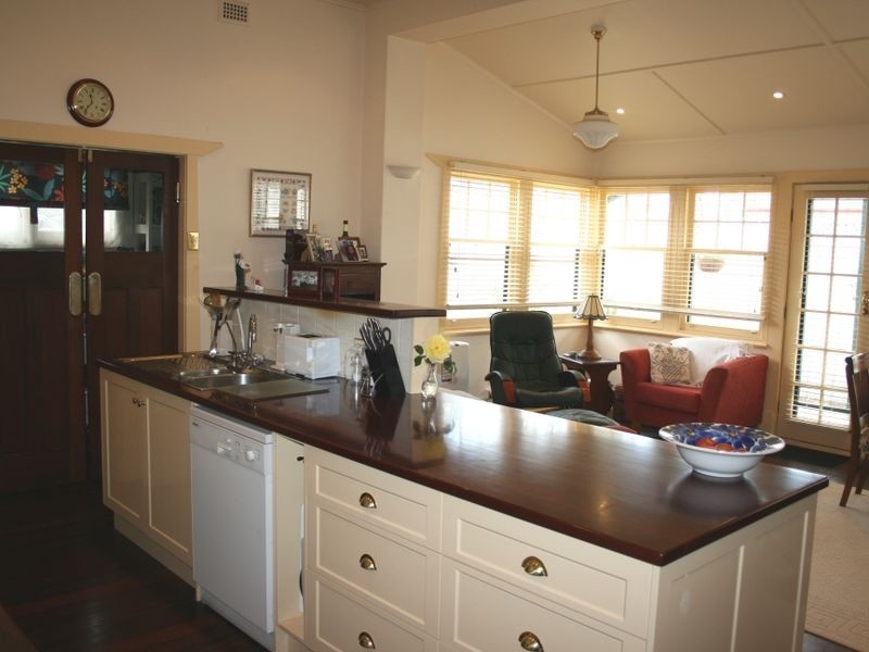 7 Old Beach Road, Brighton SA 5048