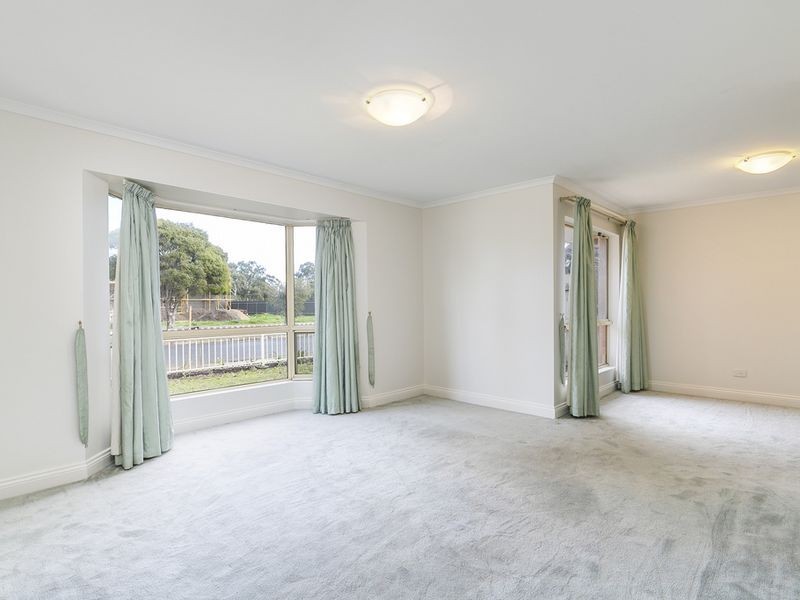 8A Parsons Grove, Park Holme SA 5043