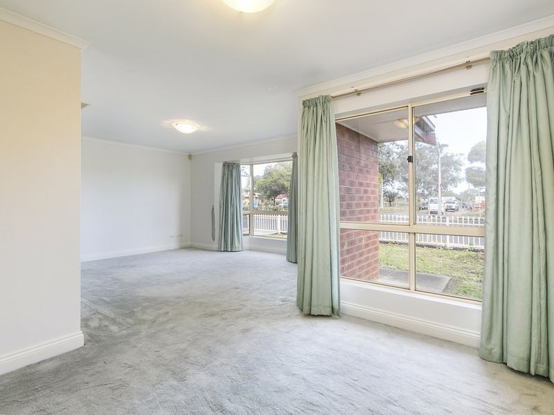 8A Parsons Grove, Park Holme SA 5043