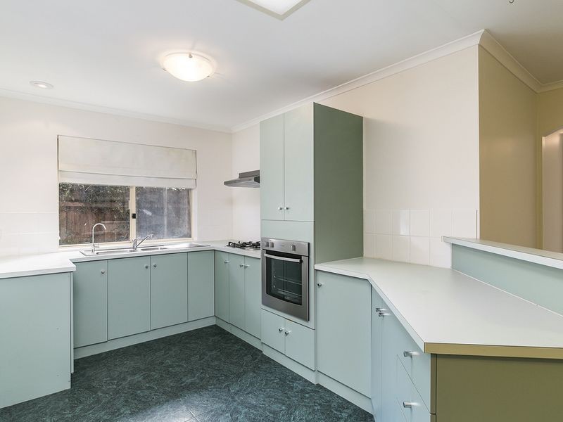 8A Parsons Grove, Park Holme SA 5043