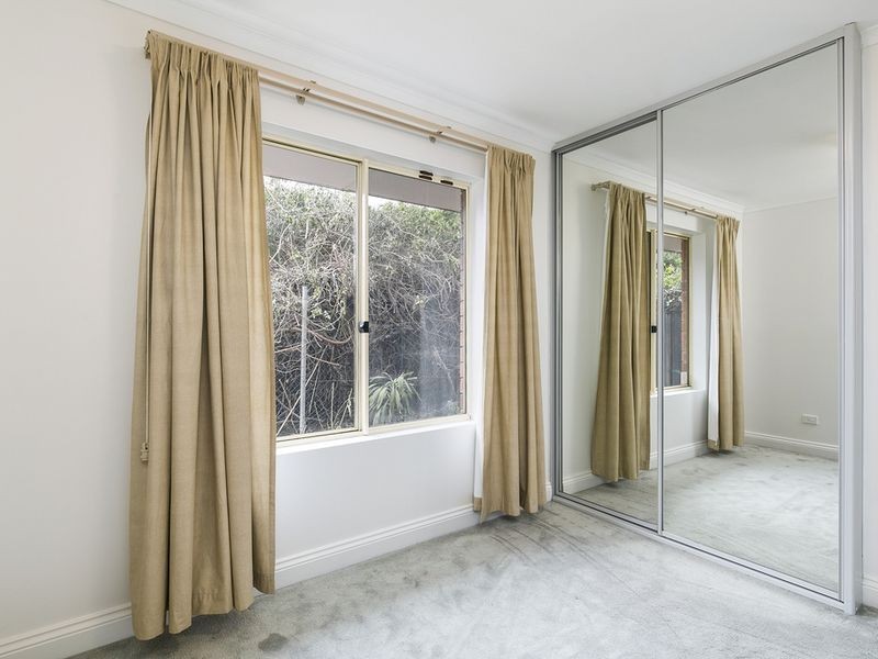 8A Parsons Grove, Park Holme SA 5043