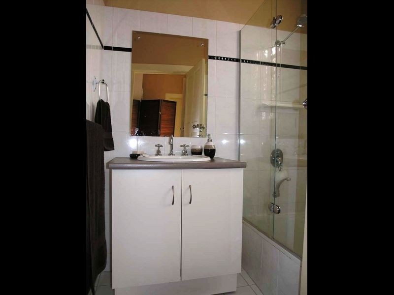 20 Surrey Road, Keswick SA 5035