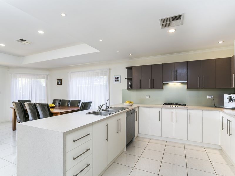 13 The Walk, Coromandel Valley SA 5051