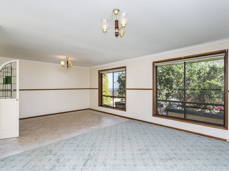 6 Osmanli Drive, Hallett Cove SA 5158