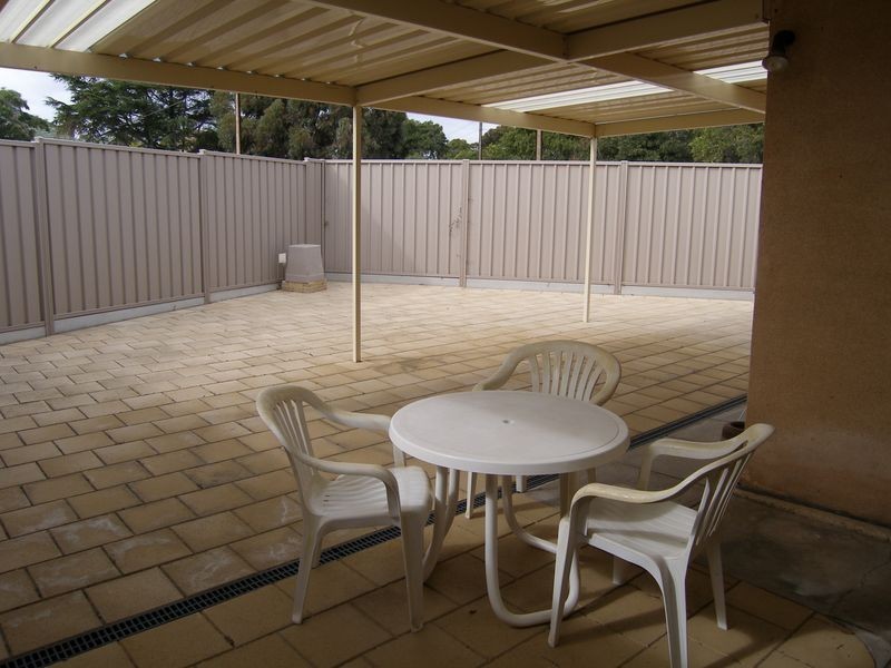 2 Lamington Avenue, Seacliff Park SA 5049