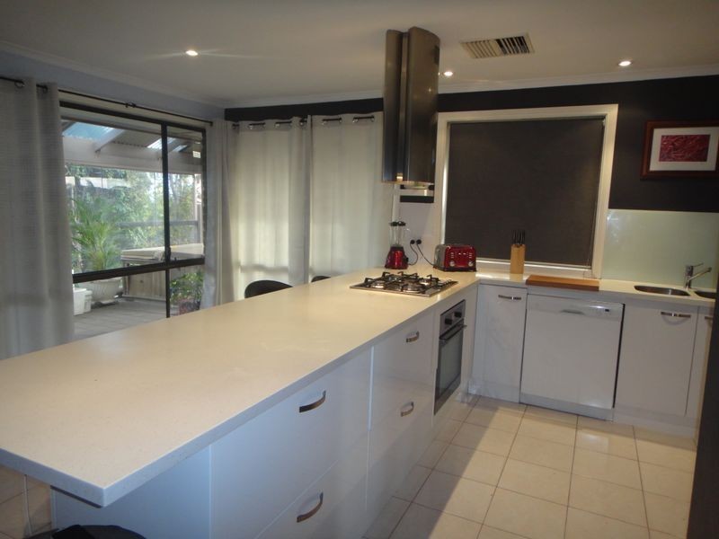 18 Lapwing Street, Hallett Cove SA 5158