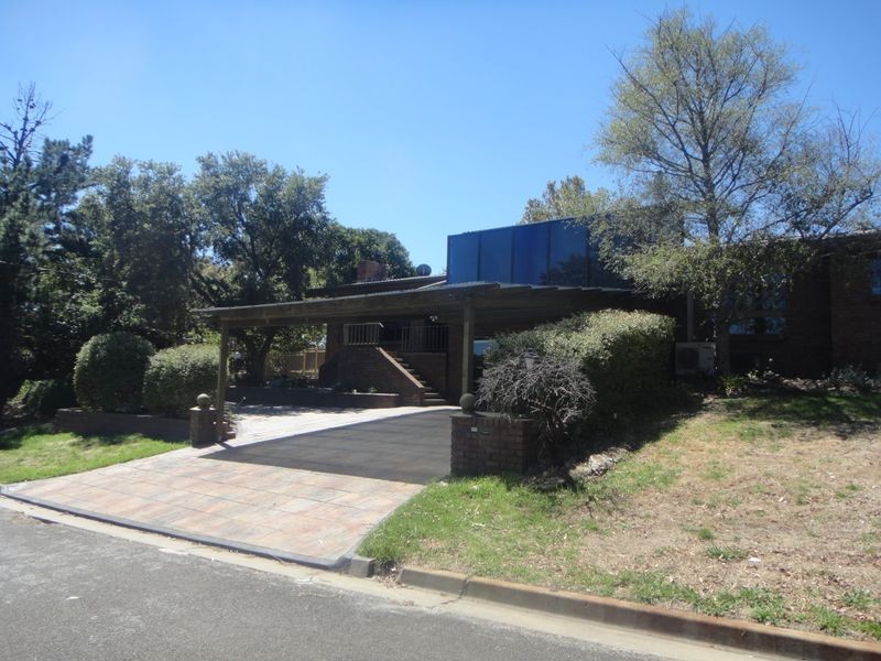 5 Tania Drive, Aberfoyle Park SA 5159