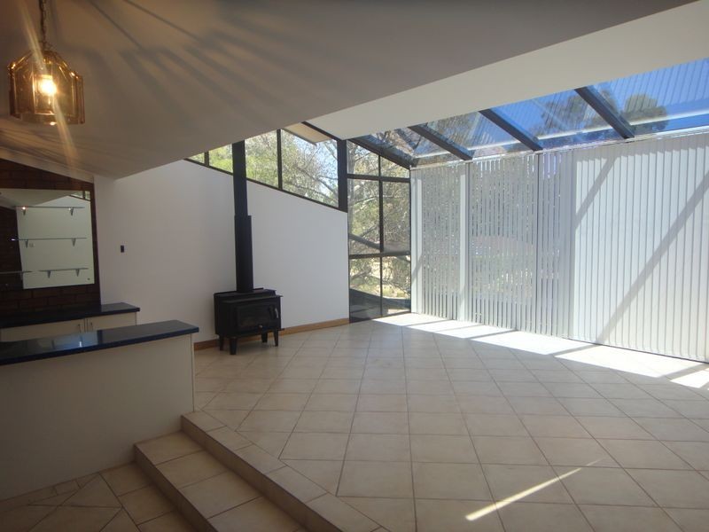 5 Tania Drive, Aberfoyle Park SA 5159