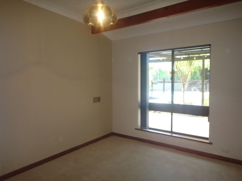 5 Tania Drive, Aberfoyle Park SA 5159