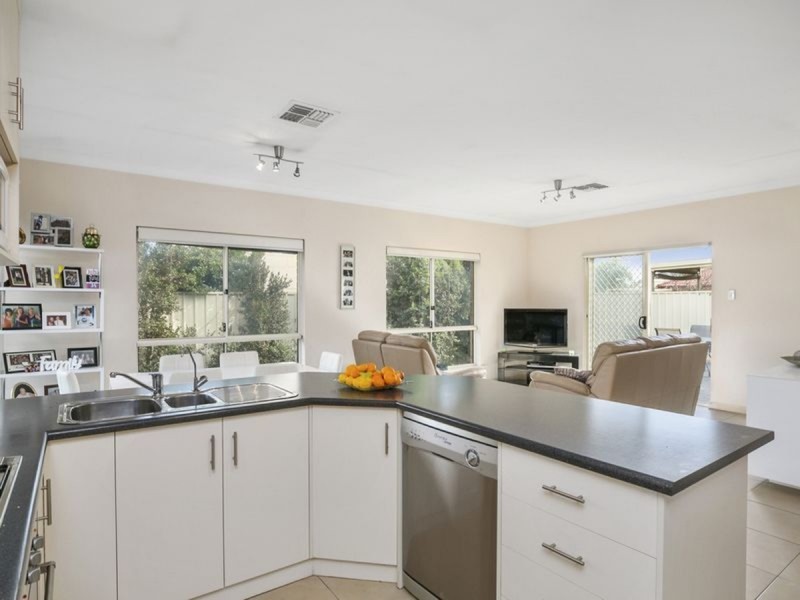2 Lincoln Avenue, Warradale SA 5046