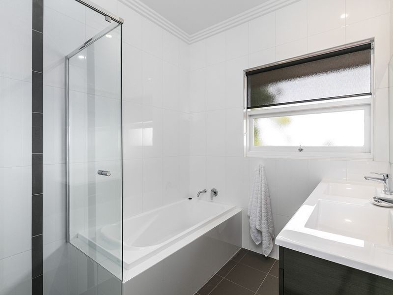 17 Albert Street, Seacliff Park SA 5049