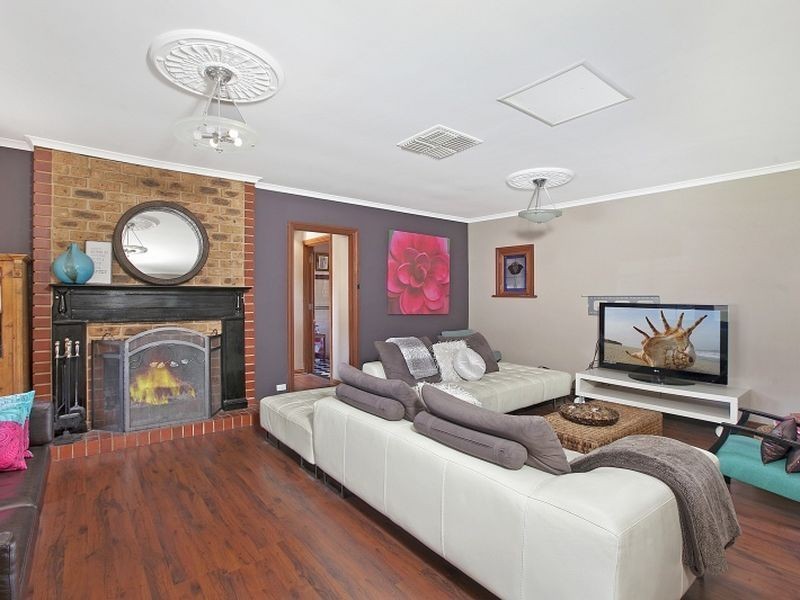 2 Inali Court, Hallett Cove SA 5158