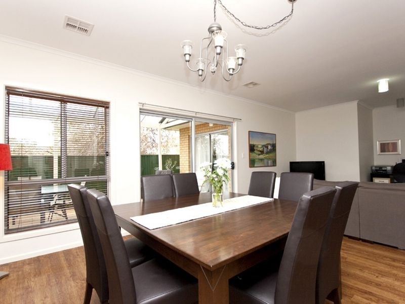 2 Thomas Street, Seacliff Park SA 5049