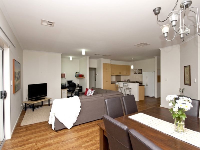 2 Thomas Street, Seacliff Park SA 5049
