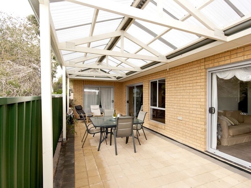 2 Thomas Street, Seacliff Park SA 5049