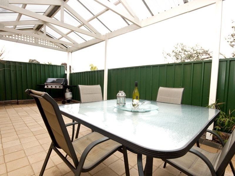 2 Thomas Street, Seacliff Park SA 5049