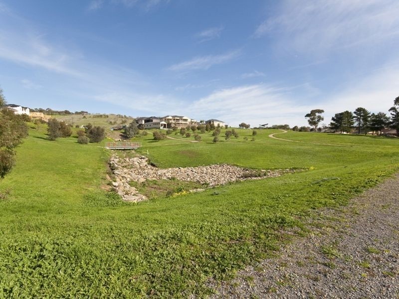 18 James St, Darlington SA 5047