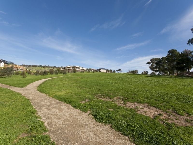 18 James St, Darlington SA 5047