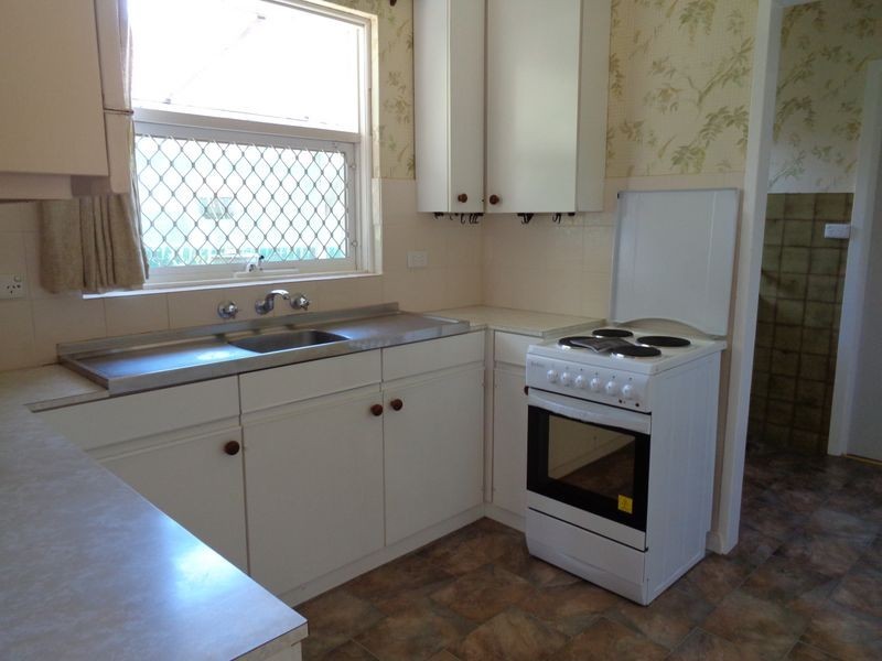 28 Wentworth Ave, Bedford Park SA 5042