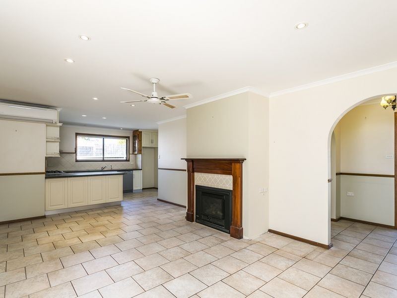 6 Osmanli Drive, Hallett Cove SA 5158