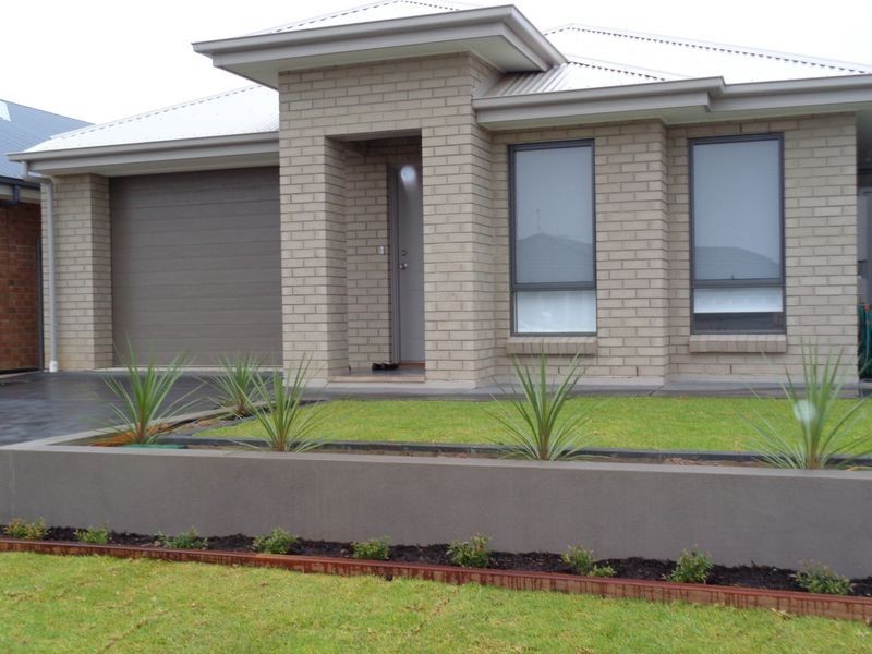 25 Arkle Place, Woodcroft SA 5162