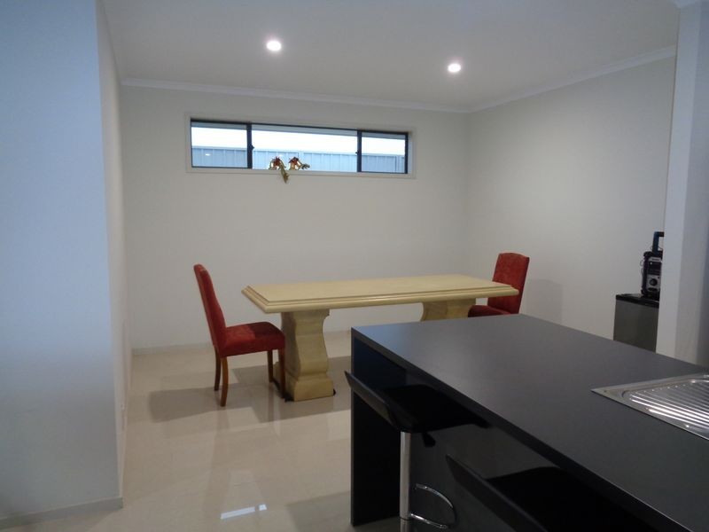 25 Arkle Place, Woodcroft SA 5162