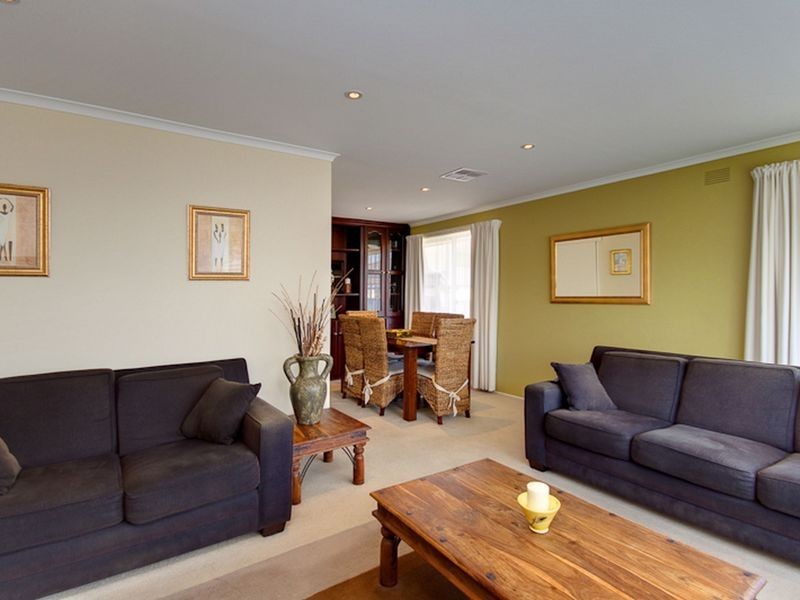 4 Greenbank Close, O’halloran Hill SA 5158