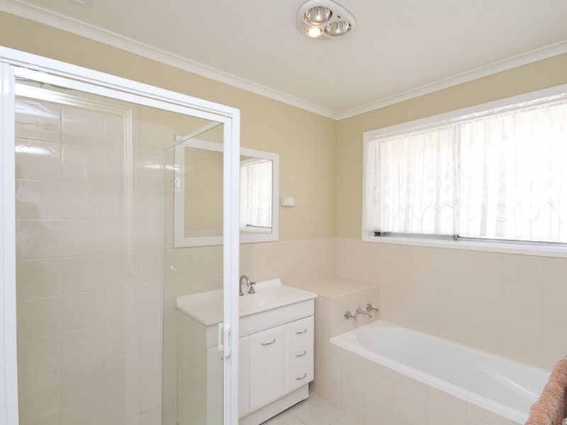 4 Greenbank Close, O’halloran Hill SA 5158