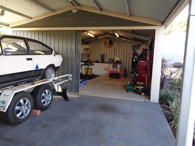 4 Greenbank Close, O’halloran Hill SA 5158