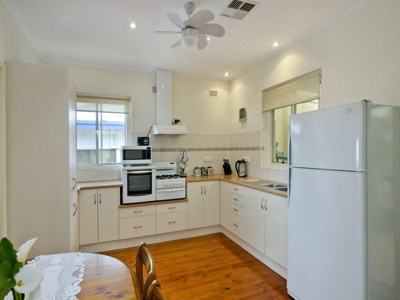 16 Albert Street, Seacliff Park SA 5049