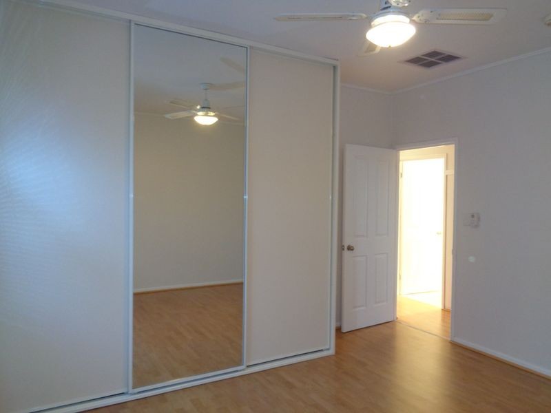 1 Bluebell Ave, Seacombe Gardens SA 5047