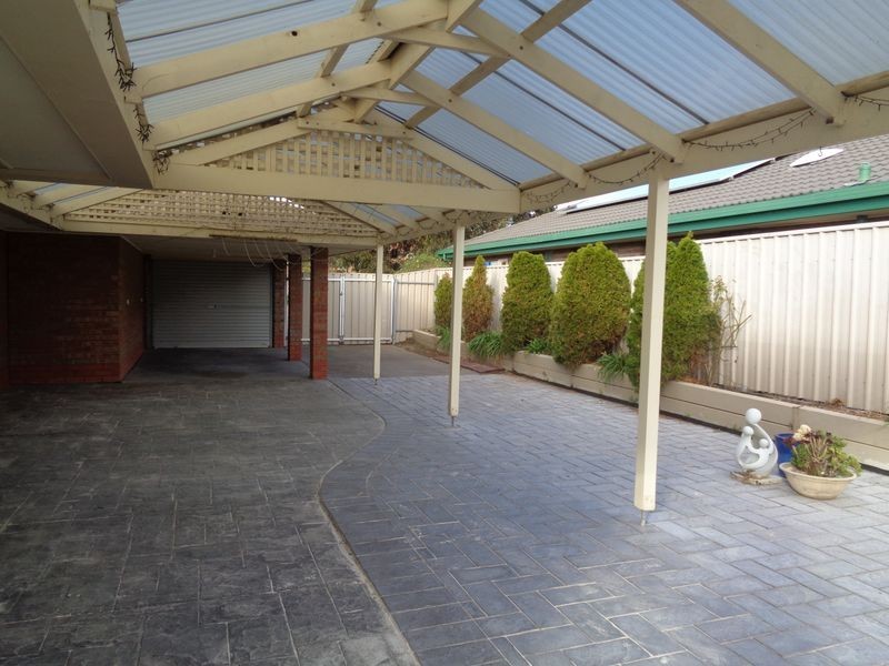 69 Mawson Circuit, Woodcroft SA 5162