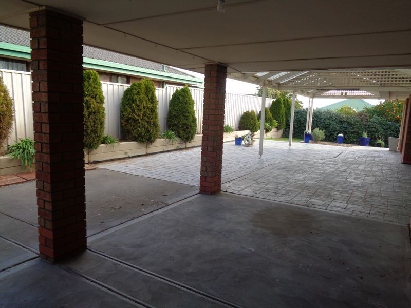 69 Mawson Circuit, Woodcroft SA 5162