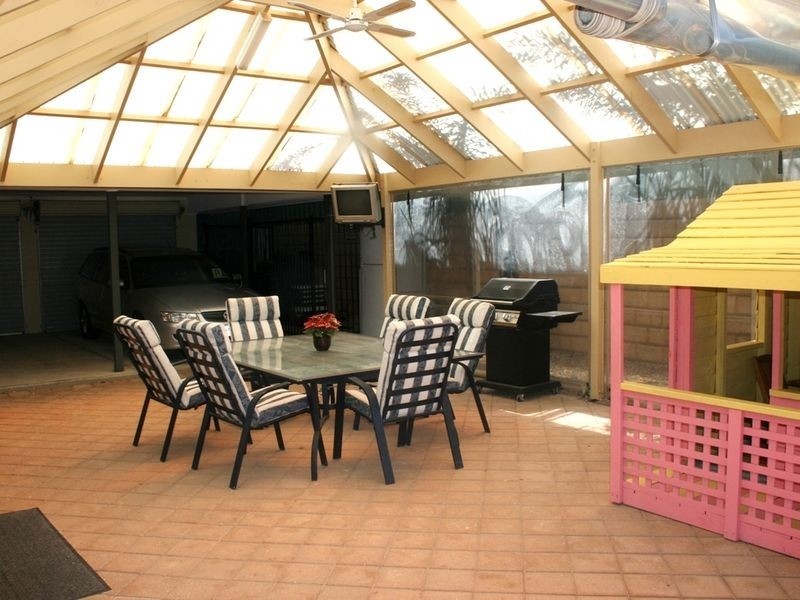 40 Elizabeth Crescent, Hallett Cove SA 5158