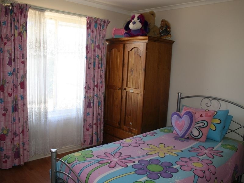 40 Elizabeth Crescent, Hallett Cove SA 5158