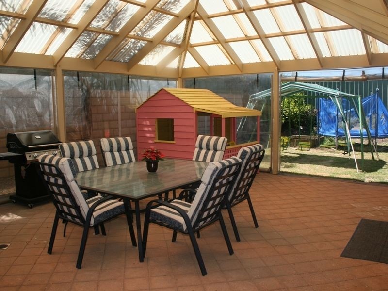 40 Elizabeth Crescent, Hallett Cove SA 5158