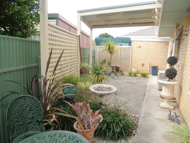 2/27 Oleander Street West, Brighton SA 5048
